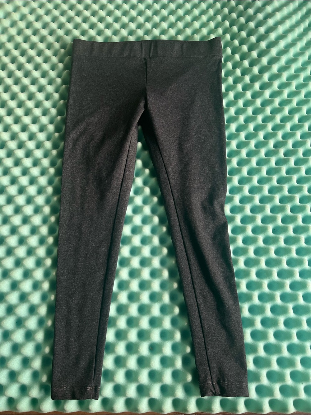 NWOT Matty M Charcoal Grey Stretch Leggings. Size Large.